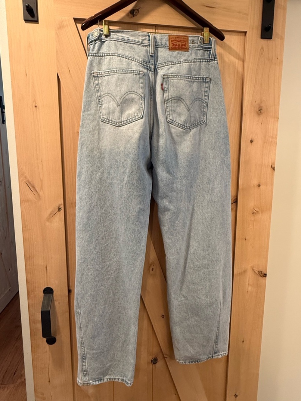 Light Wash Women’s Cinch Barrel Jeans - Picture 2 of 3